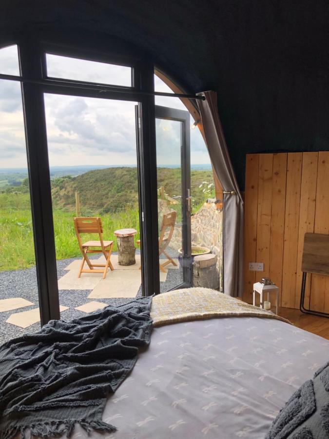 Hilltop Hideaway - Secluded Pod With Private Hot Tub نيوري المظهر الخارجي الصورة
